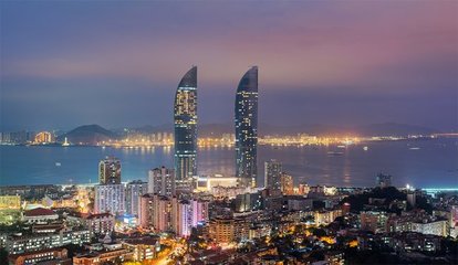 廈門標志性建筑:廈門雙子塔樓體照明設(shè)計!